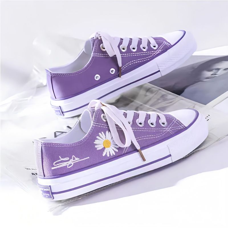 Embroidery Lace - Chrysanthemum Embroidery Women Canvas Shoes Autumn