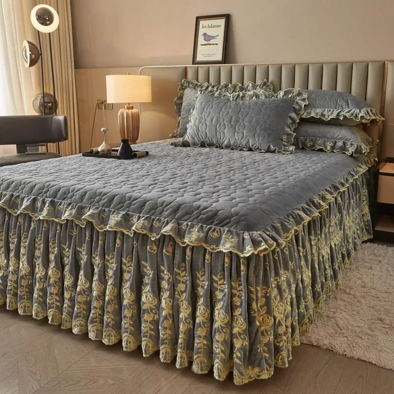 AI WINSURE-Luxurious Velvet Be - Embroidery Ai review and price
