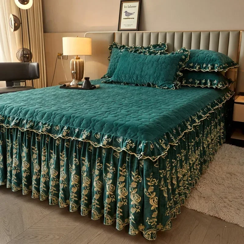 AI WINSURE-Luxurious Velvet Be - Embroidery Ai review and price