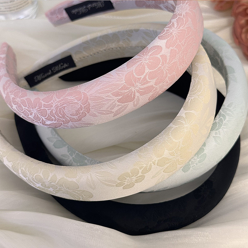 Fashion Women Embroidery Rose  - Embroidery Hooping review and price